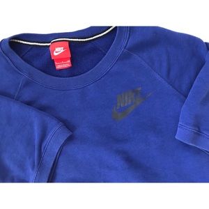 Nike short sleeve blue sweatshirt